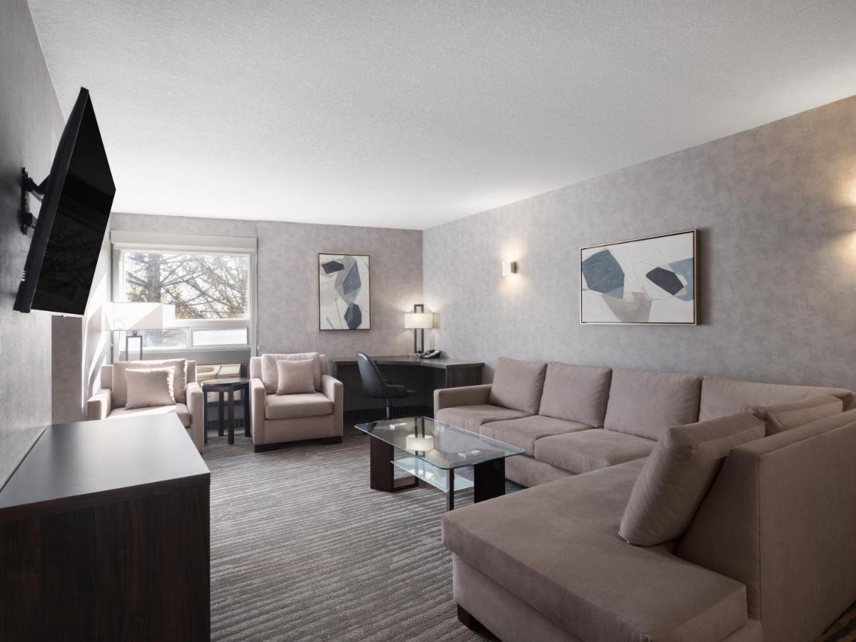 Holiday Inn Calgary Airport By Ihg Esterno foto
