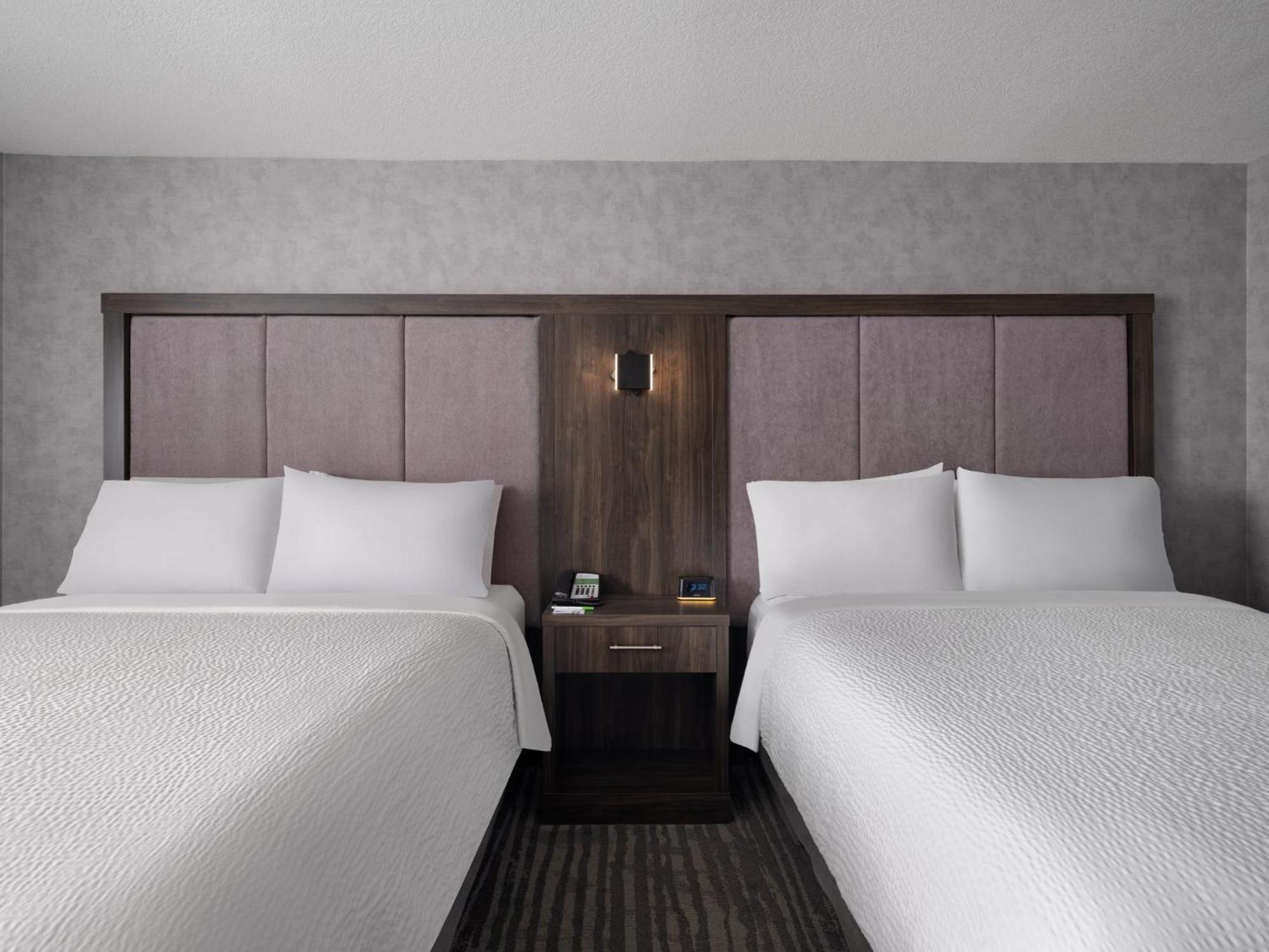 Holiday Inn Calgary Airport By Ihg Esterno foto