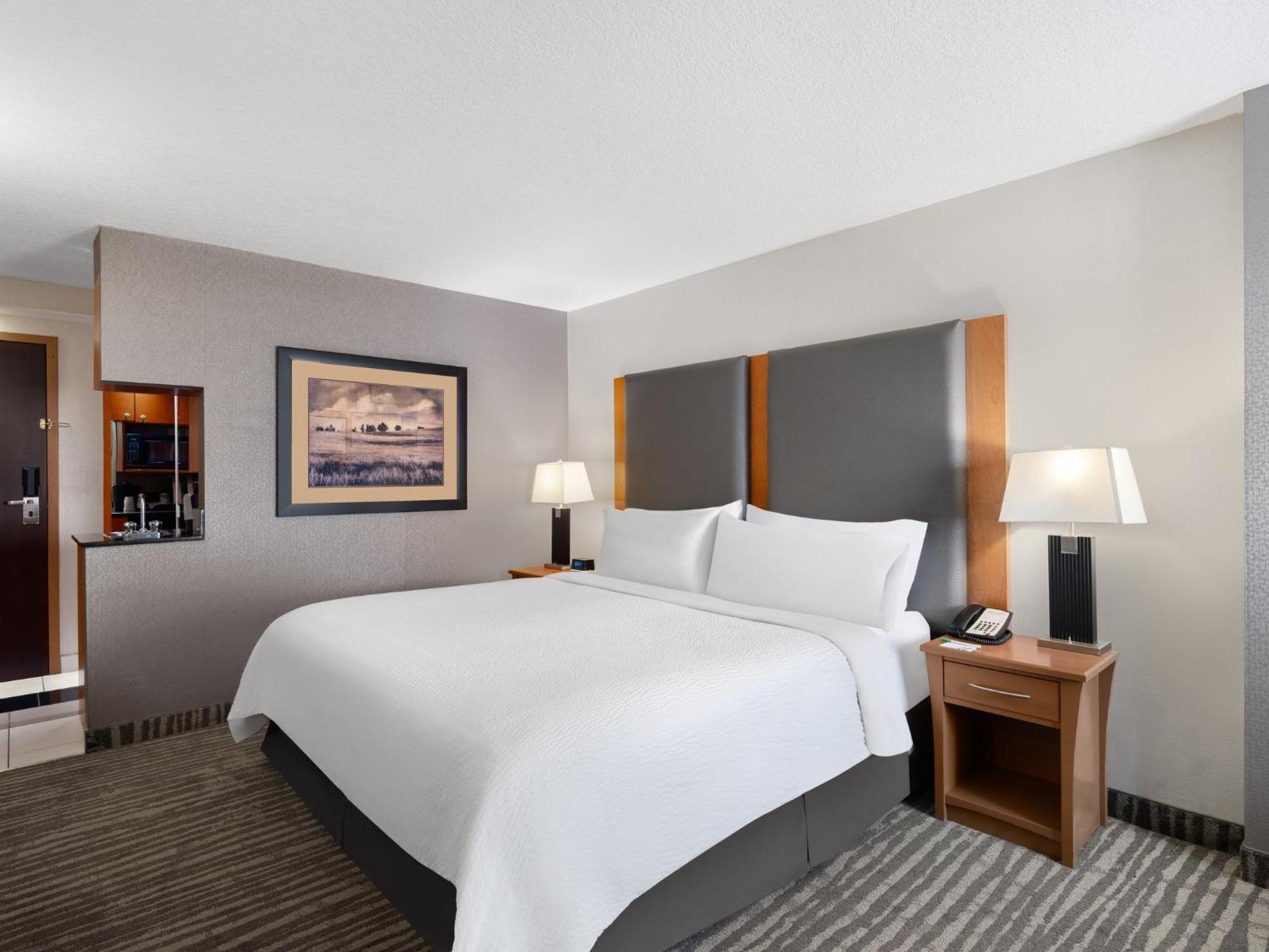Holiday Inn Calgary Airport By Ihg Esterno foto
