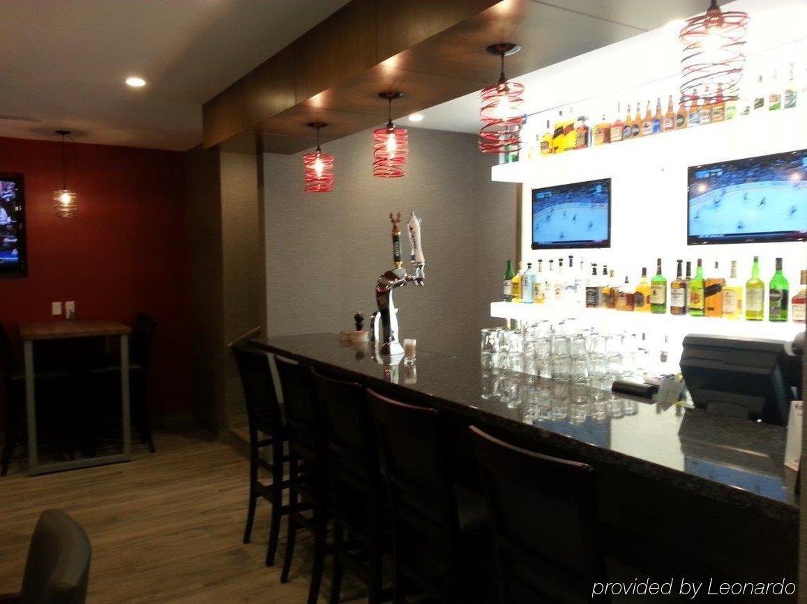 Holiday Inn Calgary Airport By Ihg Esterno foto